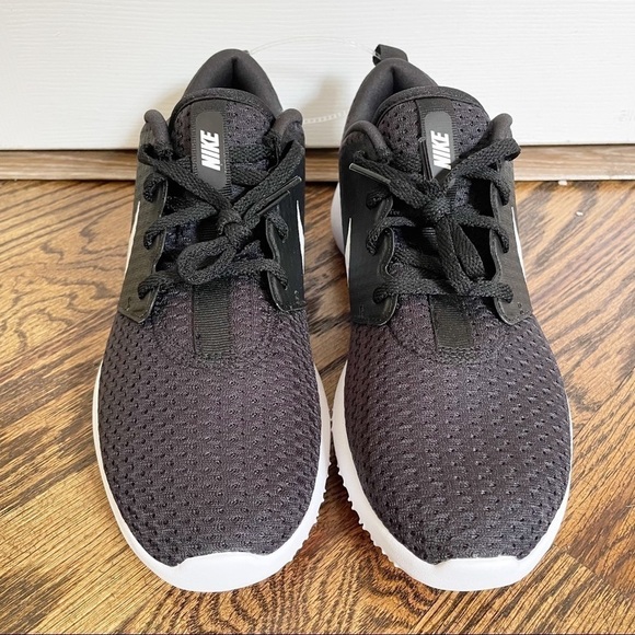 NWOT Nike Roshe G 2021 Golf Shoes Black White Mens CD6065-001 - Picture 2 of 6